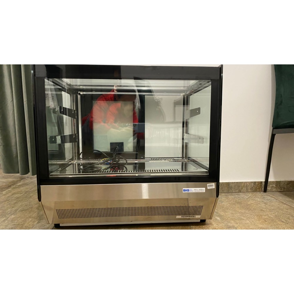 Used refrigerated showcase LCT750F