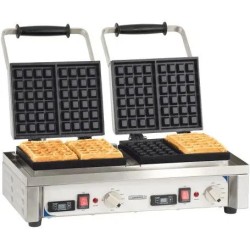 Double waffle maker