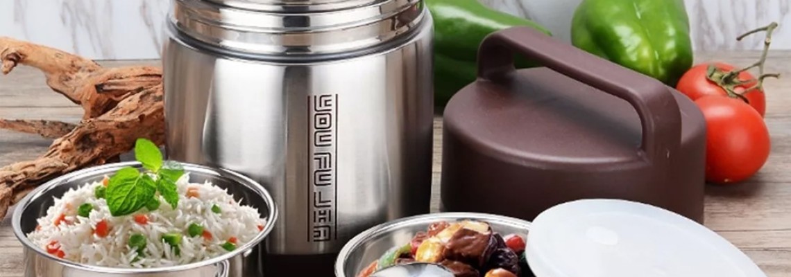 Thermos moderne : votre café restera chaud aussi longtemps que nécessaire