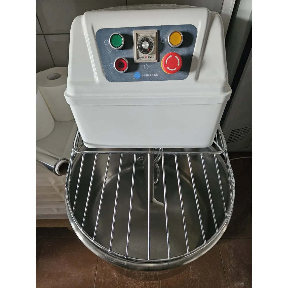 Vähekasutatud Coldline külmik 700 L (HURAKAN)