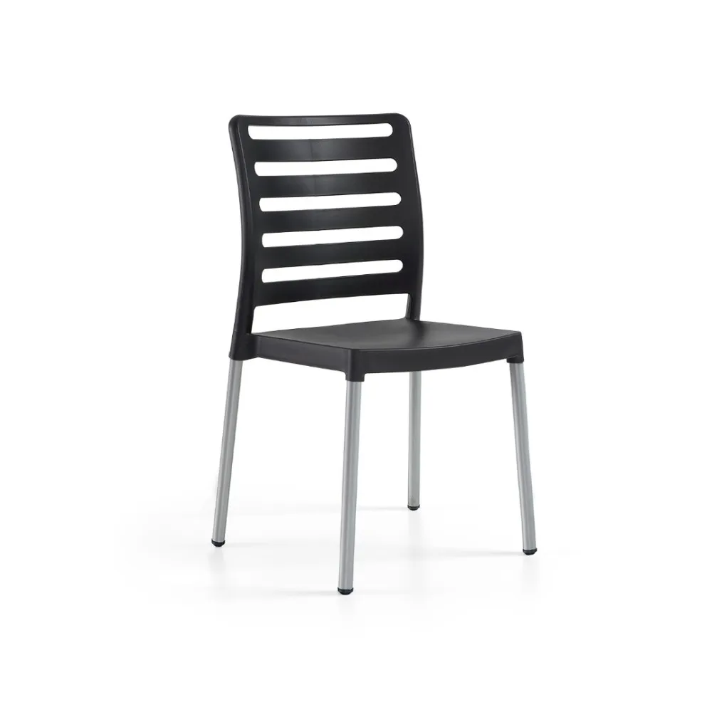 Diva Kėdė - Moderni vasaros terasa