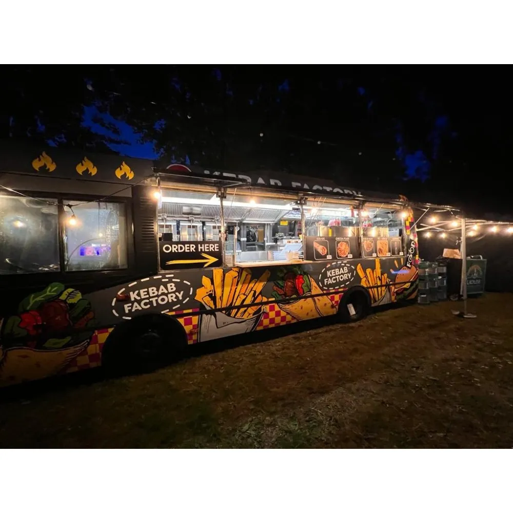 Kebabų gamybos stalas