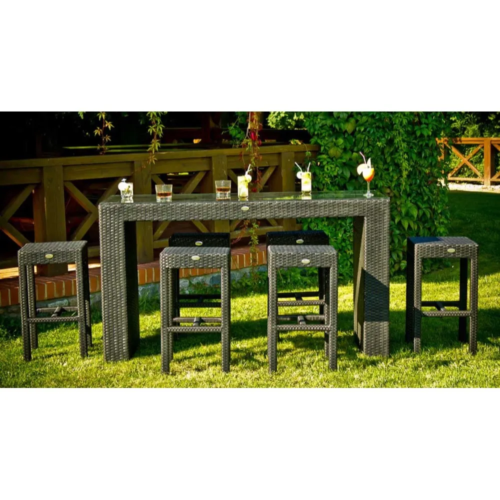 Geniale Aiamööbel: Elegantne Söögikomplekt