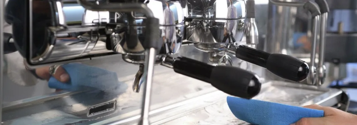 Tīrīšanas līdzekļi kafijas automātiem – teicams veids pagarināt Jūsu kafijas automāta kalpošanas laiku