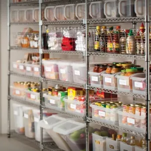 Professionaalse köögitehnika projekteerimine: roostevabast terasest riiulid igat tüüpi ruumidesse