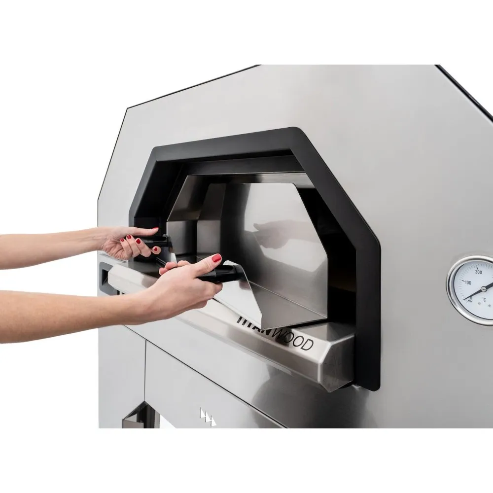 TITAN Puidust Pitsaahi