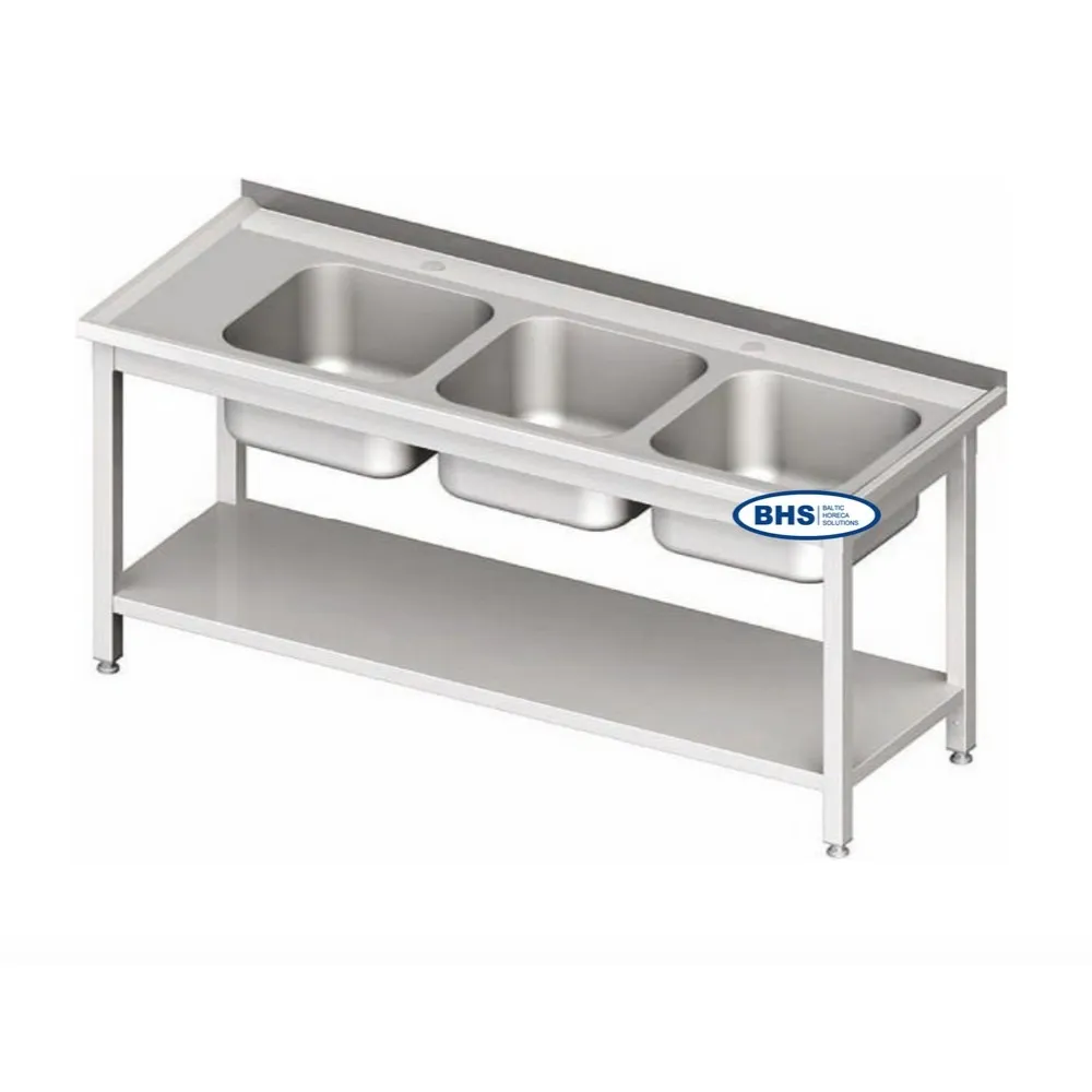 Table de cuisine en métal avec trois éviers