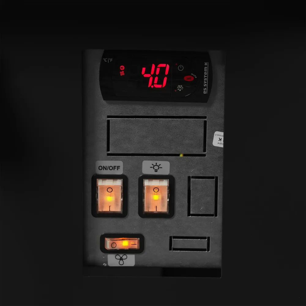 SOCA18790B Ledusskapis - Vitrīna Premium