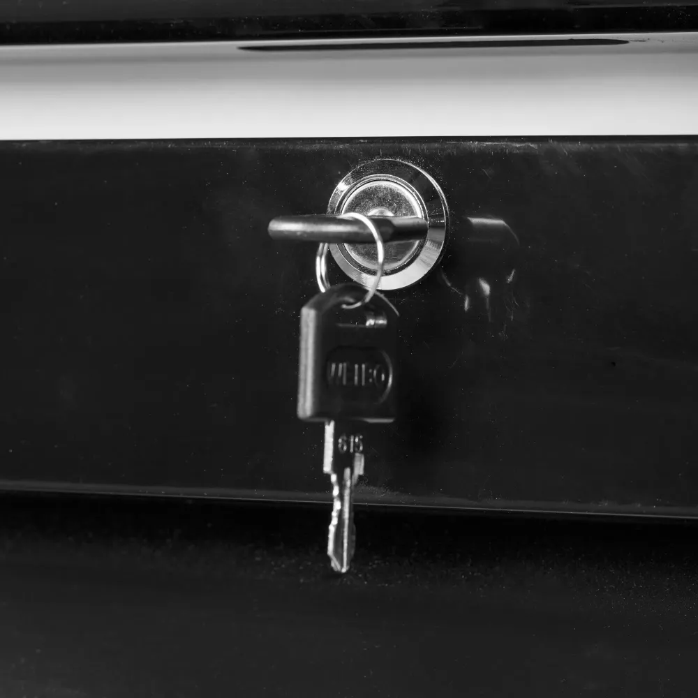 Triple-Door Display Freezer - 1436L